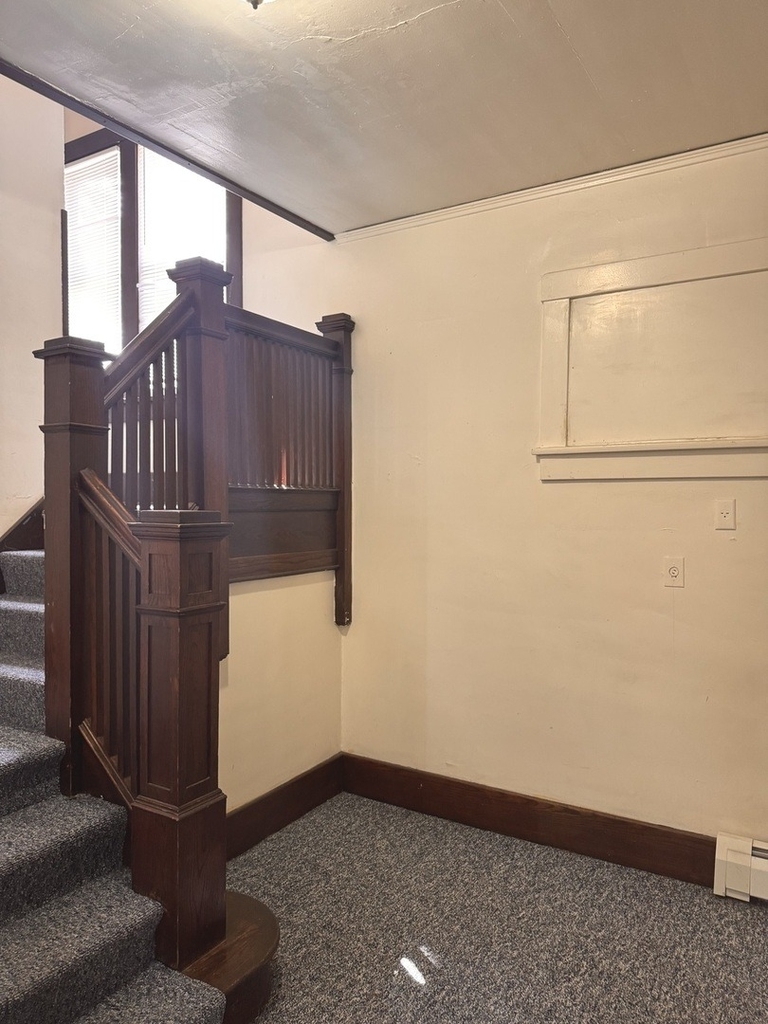 1620 W Fredonia Avenue - Photo 1