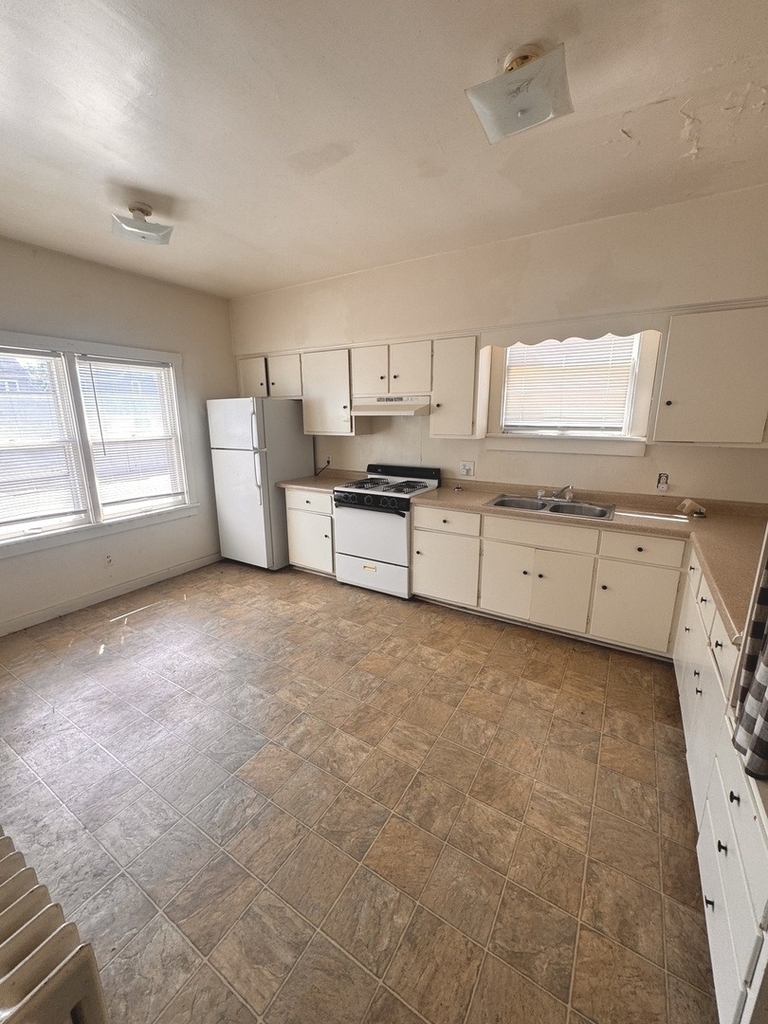 1620 W Fredonia Avenue - Photo 7