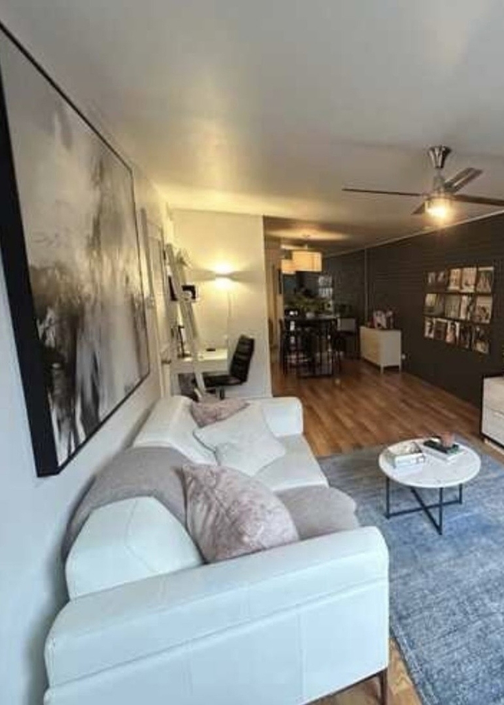 639 W Wellington Avenue - Photo 4