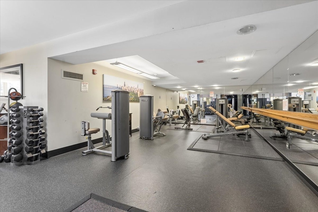 345 N Lasalle Street - Photo 16