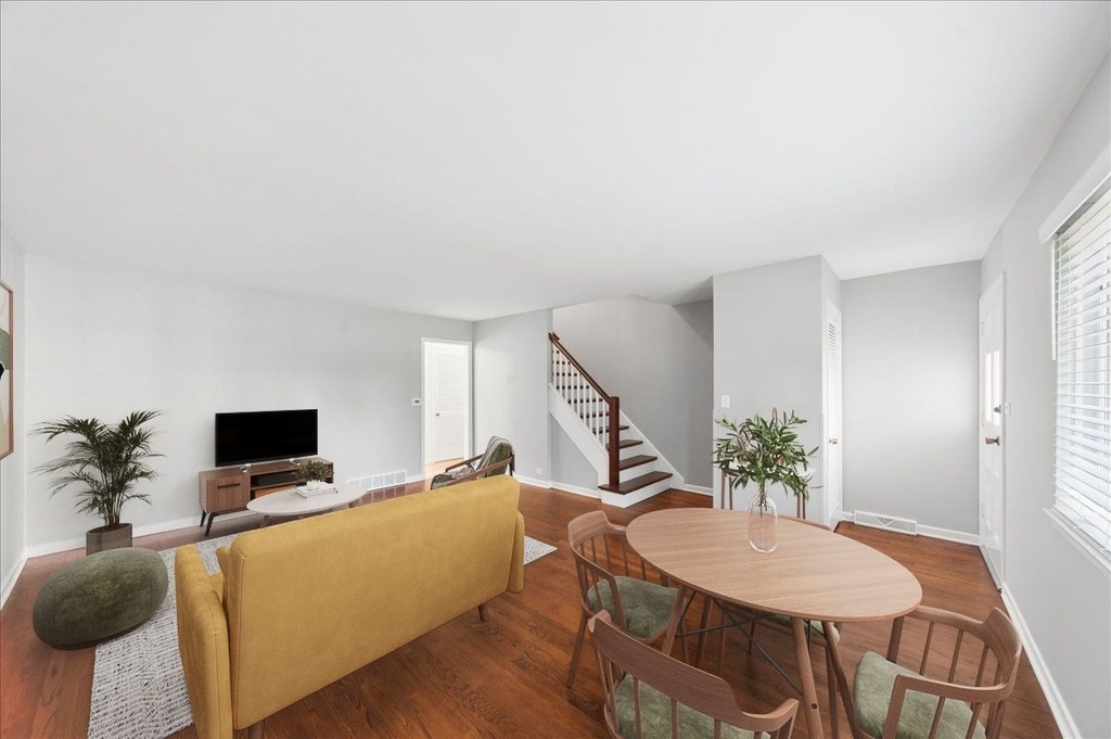 1332 Greenwillow Lane - Photo 3