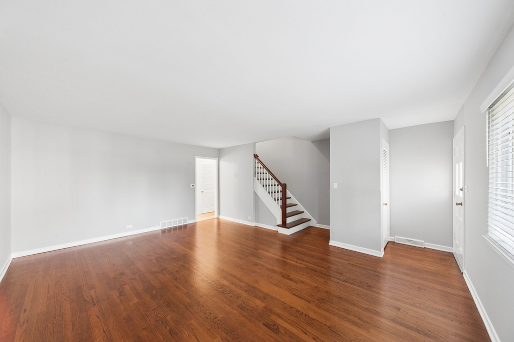 1332 Greenwillow Lane - Photo 2