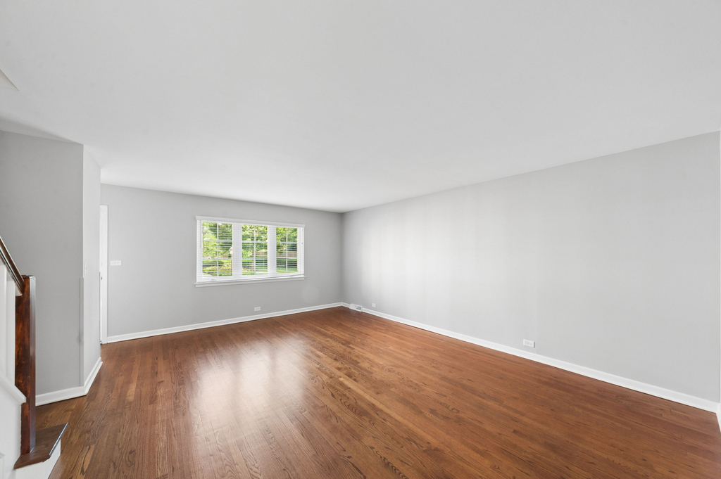 1332 Greenwillow Lane - Photo 4