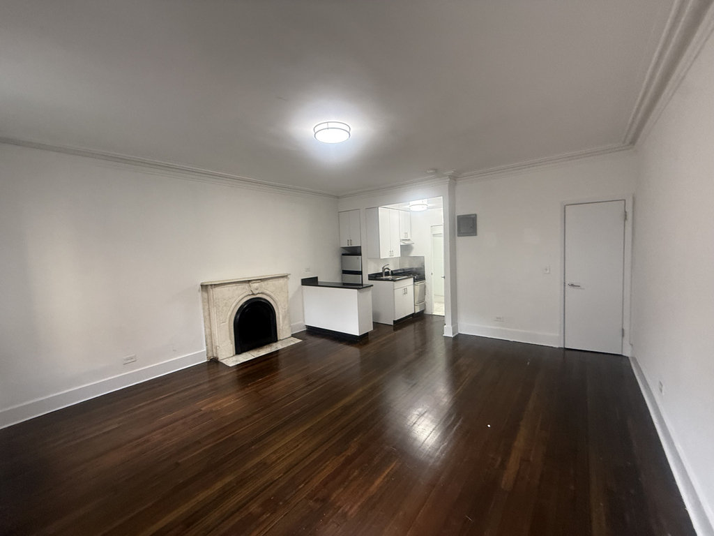 39 East 65th Street - Photo 2