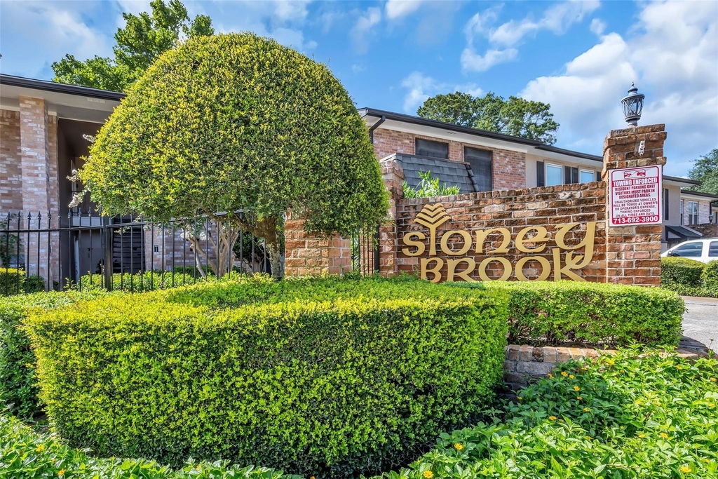 1800 Stoney Brook Drive - Photo 23