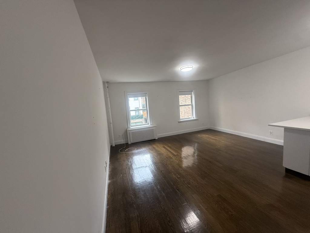 39 East 65th Street - Photo 0