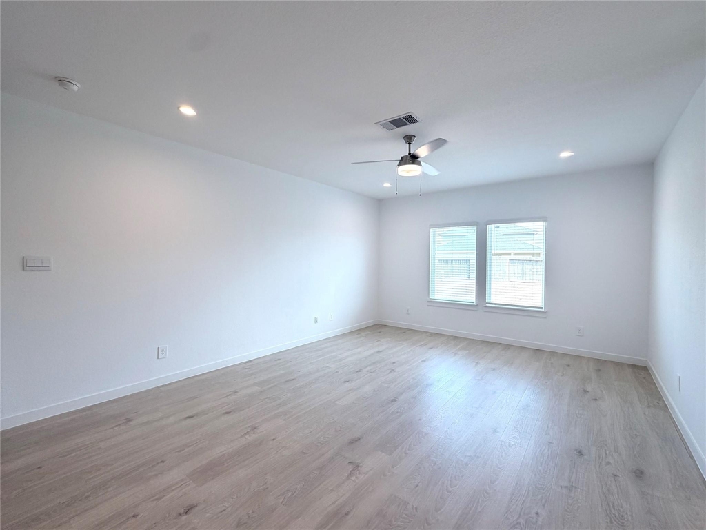 31722 Margaret Woods Lane - Photo 6