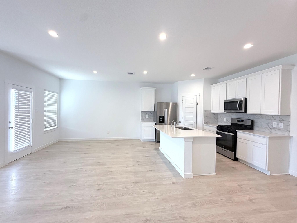 31722 Margaret Woods Lane - Photo 4