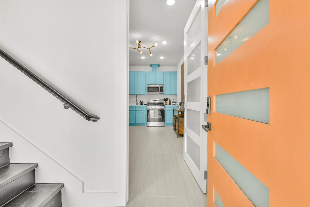 7103 Long Point Road - Photo 8