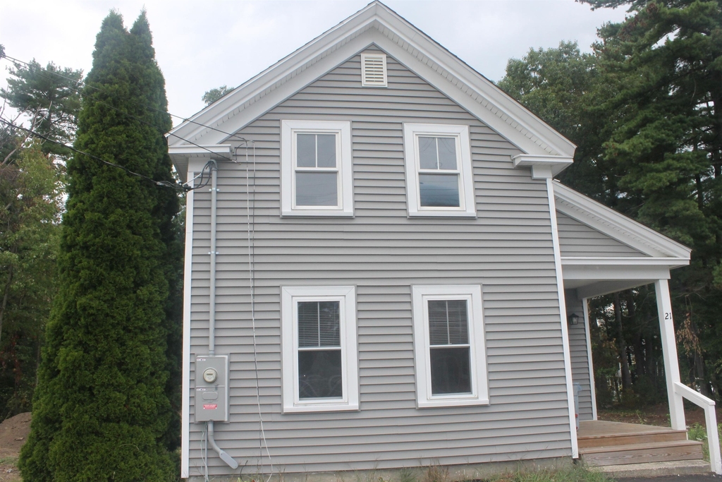 21 Collins - Photo 2