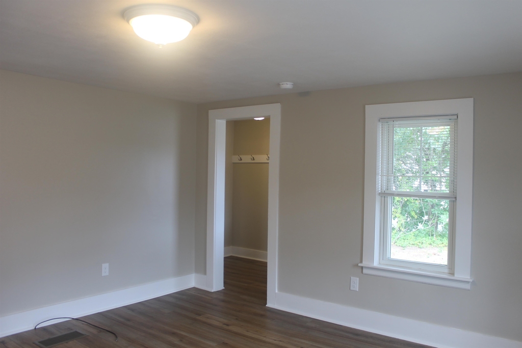 21 Collins - Photo 7