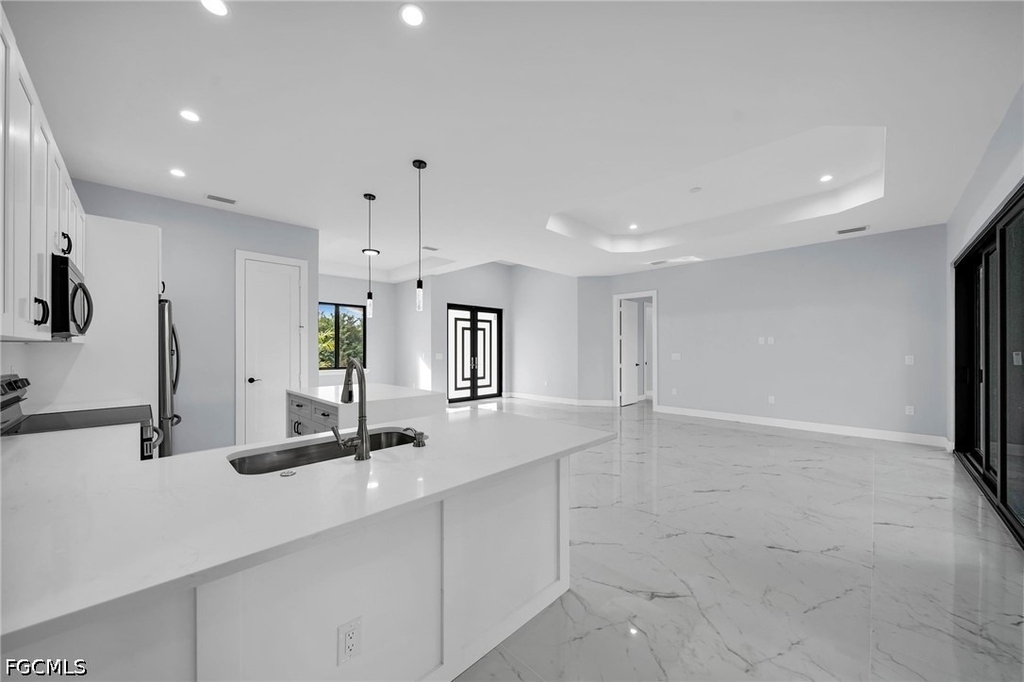 3018 19th Street W - Photo 12