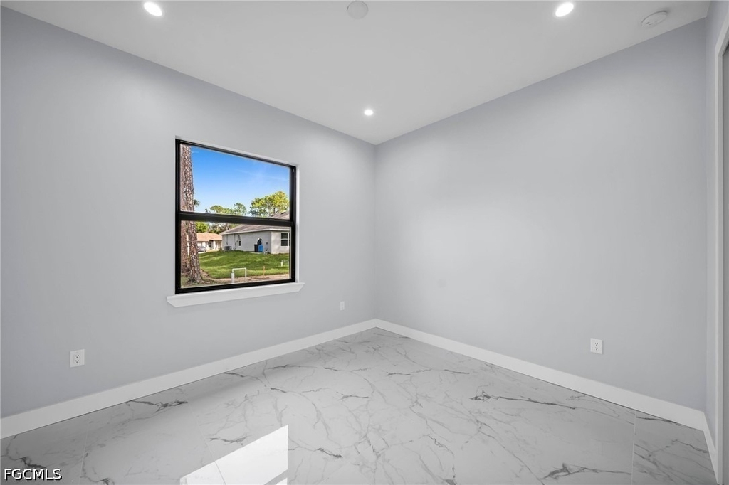 3018 19th Street W - Photo 13