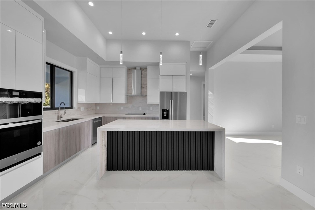 436 Nw 38th Avenue - Photo 10