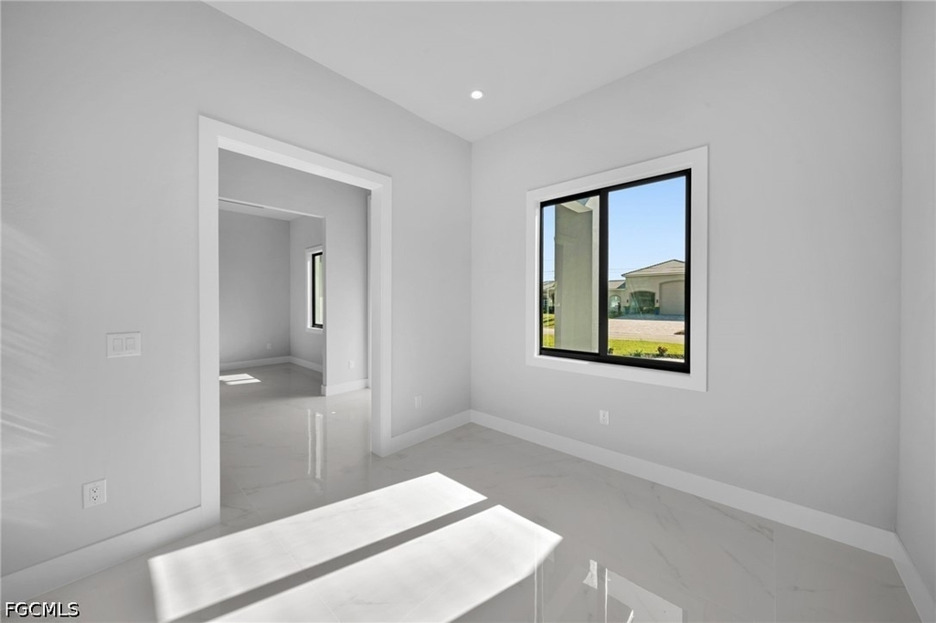436 Nw 38th Avenue - Photo 16