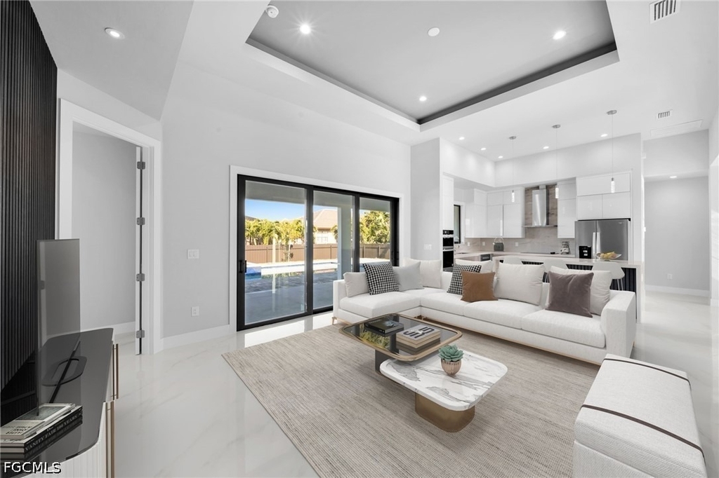 436 Nw 38th Avenue - Photo 4