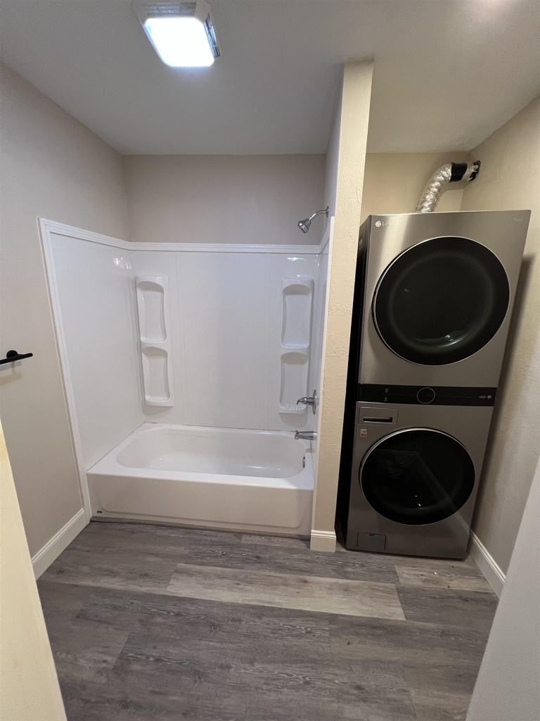 86 Main - Photo 14