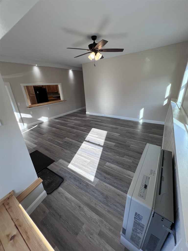 86 Main - Photo 2