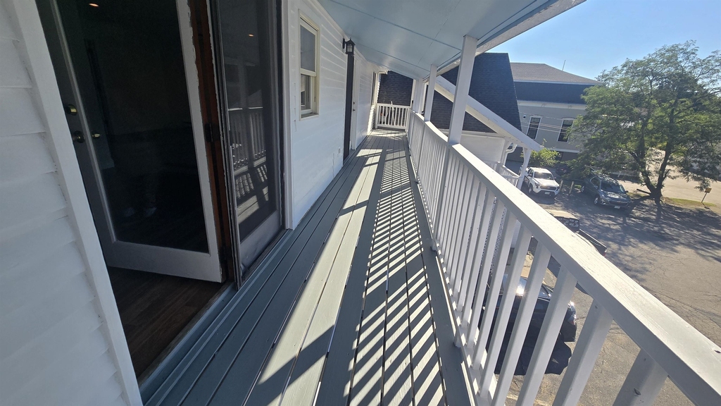 153 Portsmouth - Photo 5