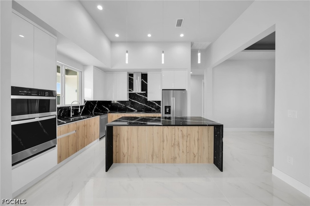 1107 Nw 40th Place - Photo 11