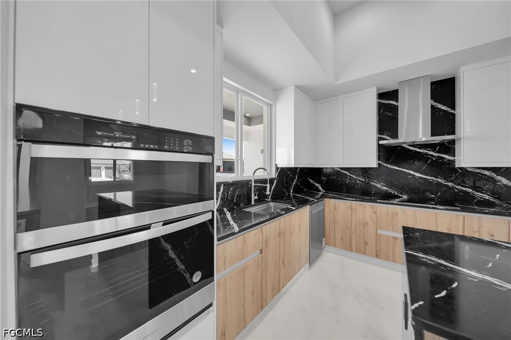 1107 Nw 40th Place - Photo 9