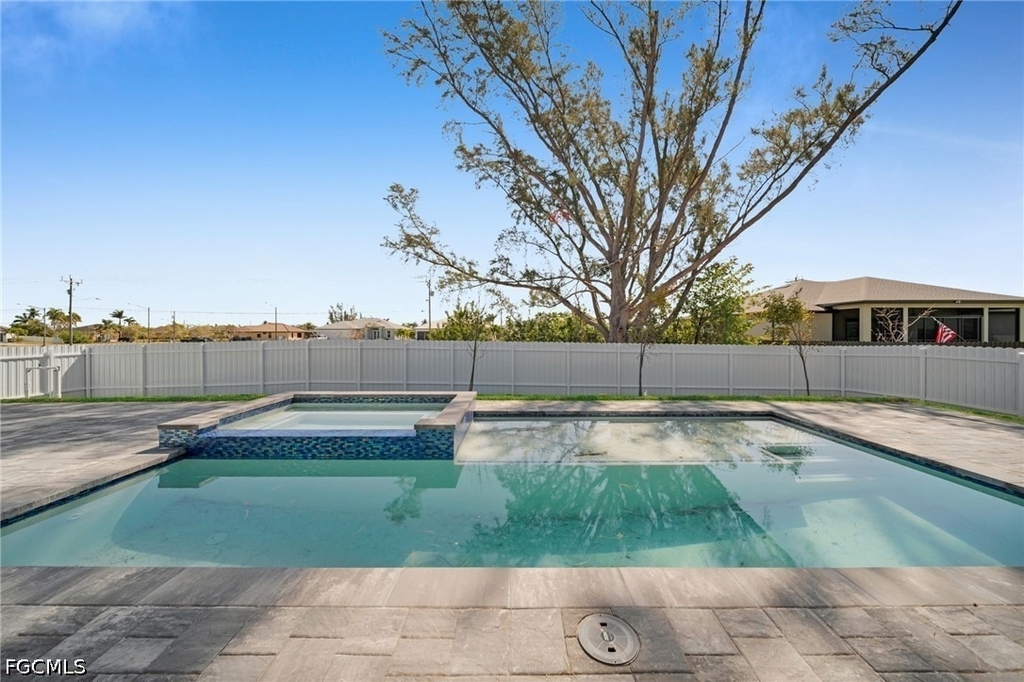 1107 Nw 40th Place - Photo 1