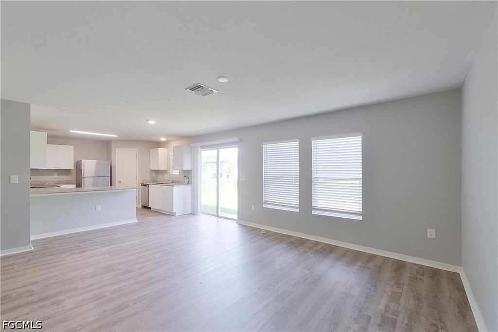 947 Grant Boulevard - Photo 5