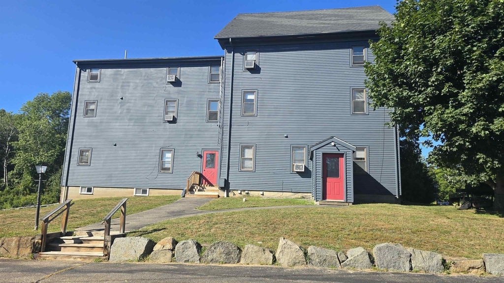 159 Portsmouth - Photo 1