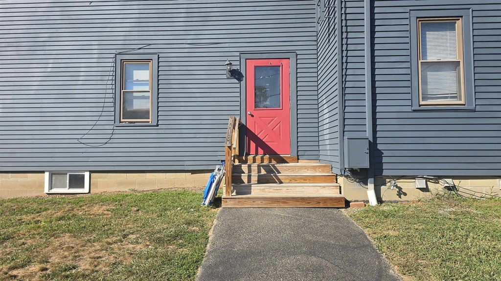 159 Portsmouth - Photo 2