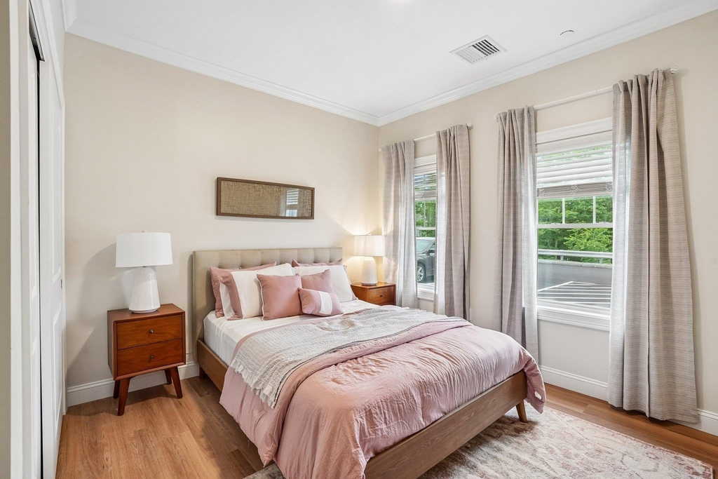 74 Rockingham - Photo 9
