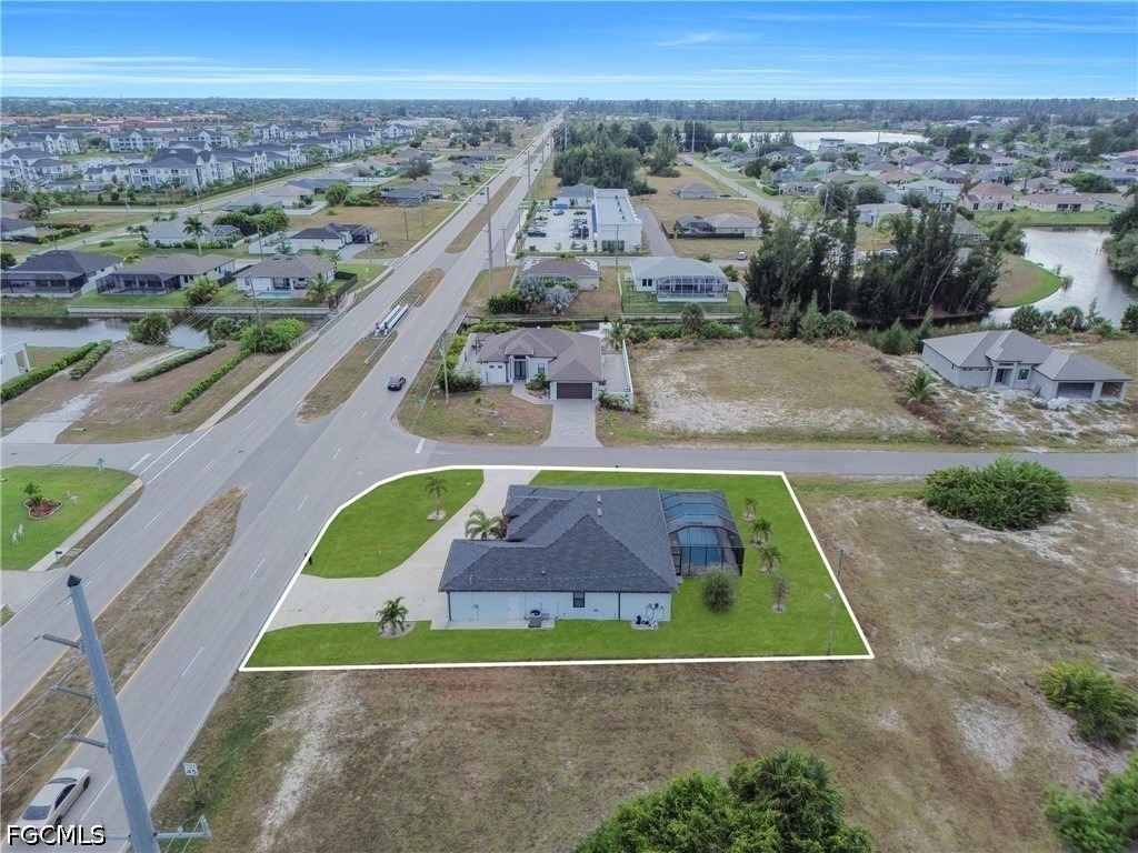 24 Chiquita Boulevard S - Photo 2