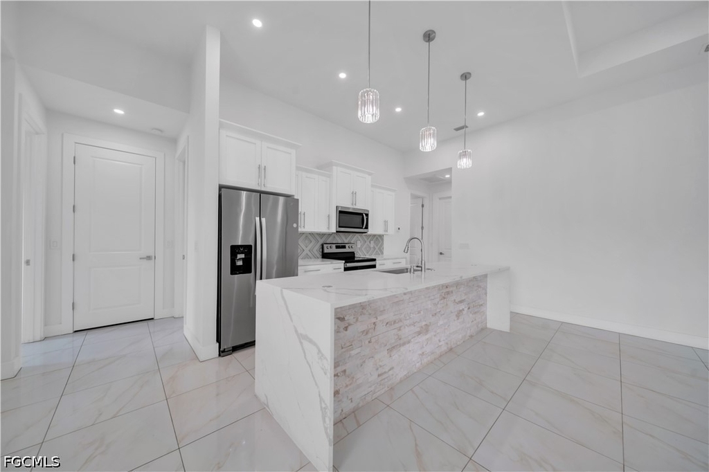 24 Chiquita Boulevard S - Photo 25
