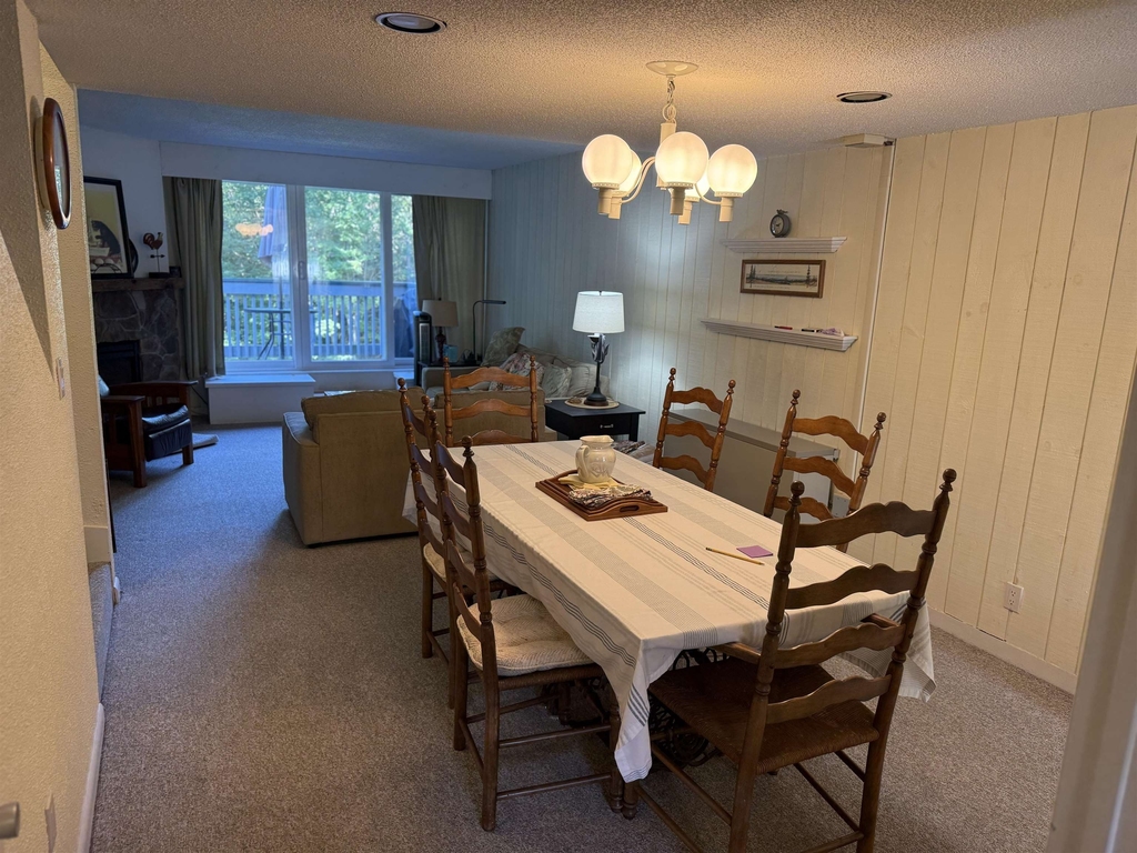 22 Emerson - Photo 3