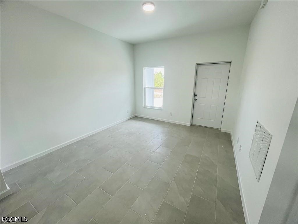 621 Grant Boulevard - Photo 3