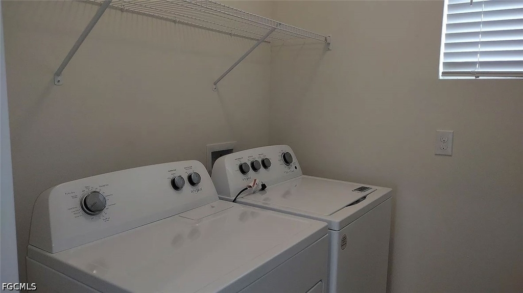 816 Friendship Circle - Photo 10