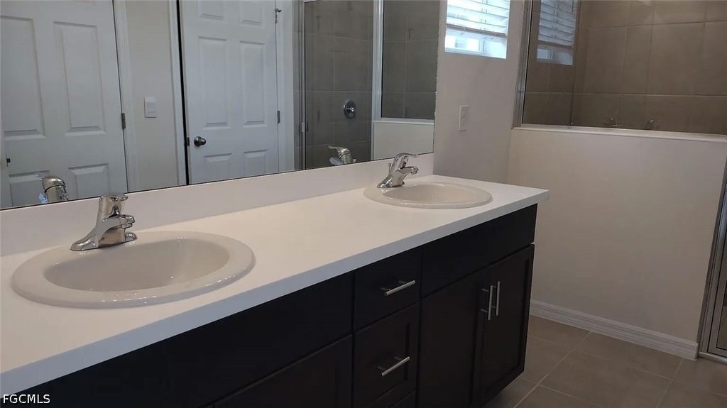 816 Friendship Circle - Photo 6
