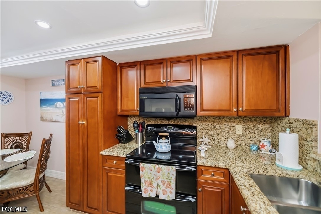 5255 Coronado Parkway - Photo 22