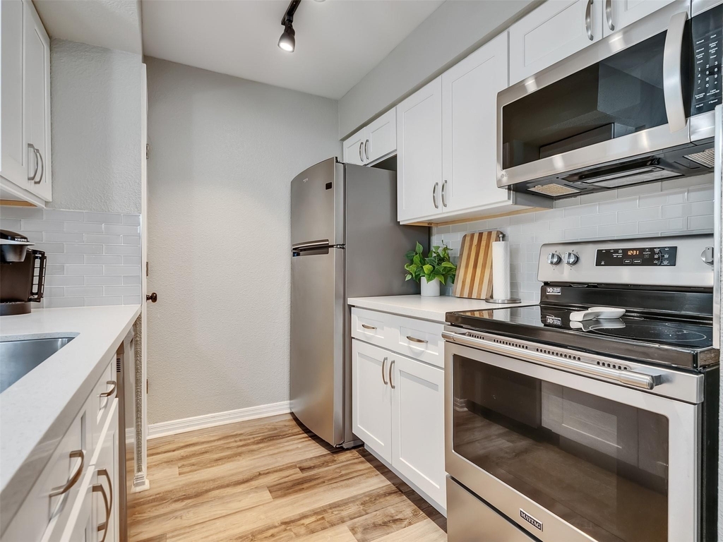 250 El Dorado Boulevard - Photo 11
