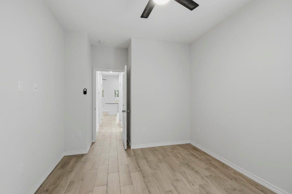 16902 Balmoral - Photo 9