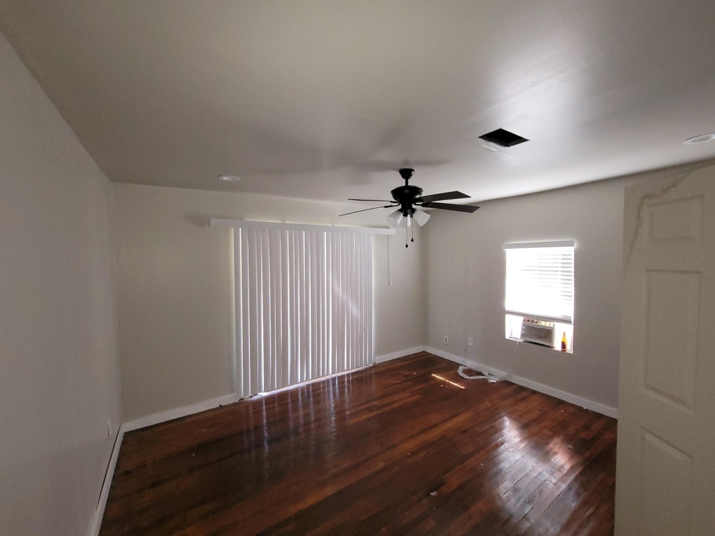 2425 8th Avenue - Photo 5