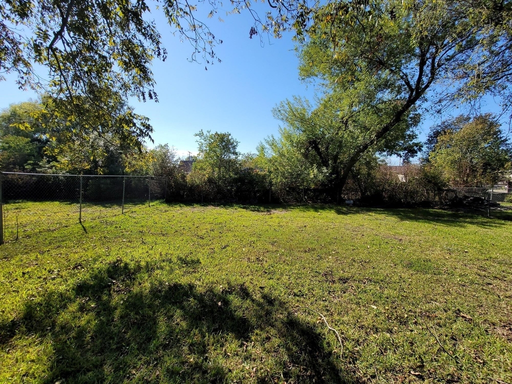 2425 8th Avenue - Photo 1
