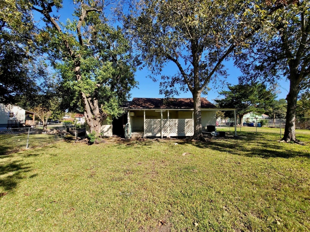 2425 8th Avenue - Photo 0