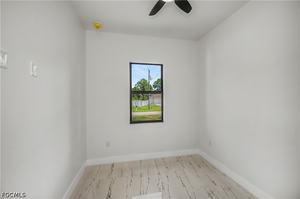 3121 69th Street W - Photo 25