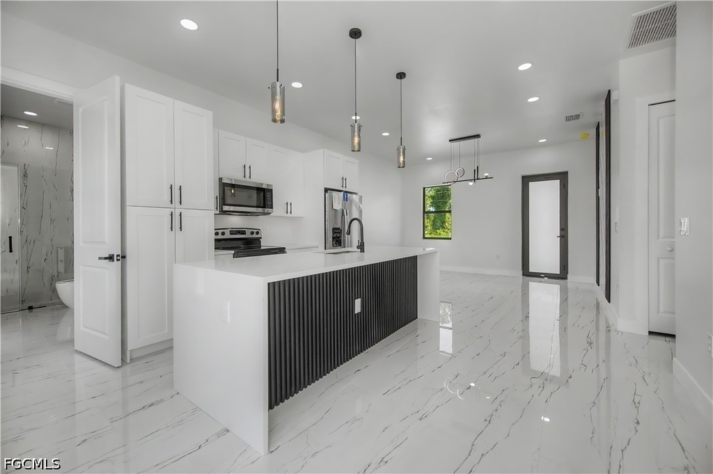 3121 69th Street W - Photo 9