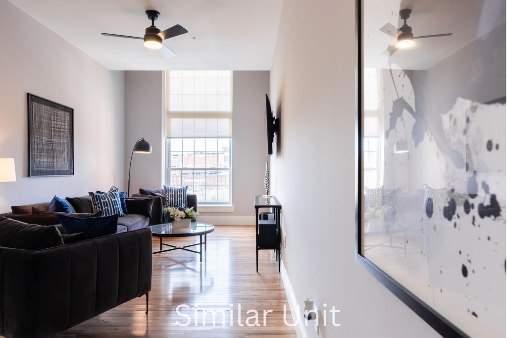 250 Commercial - Photo 6