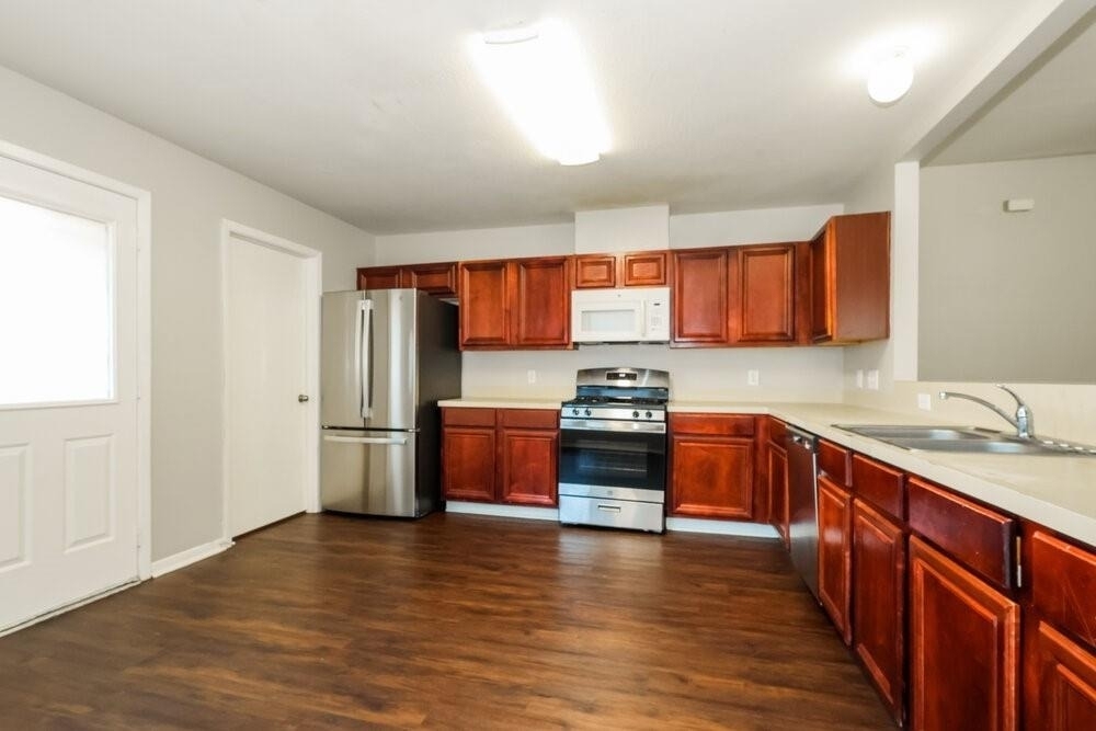 16207 Imperial Forest Lane - Photo 4