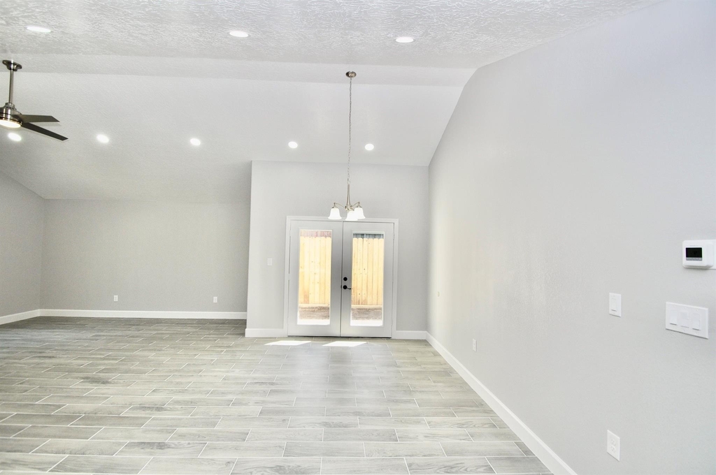 734 Hambrick Court - Photo 6