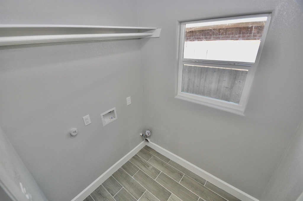 734 Hambrick Court - Photo 10