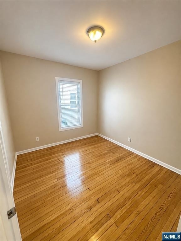147 Claremont - Photo 2