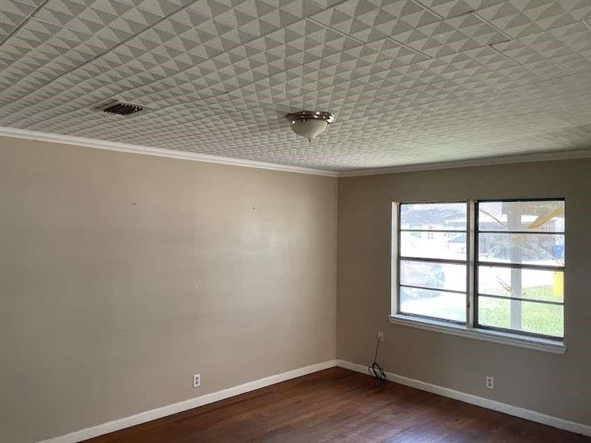 401 Farrer Street - Photo 1